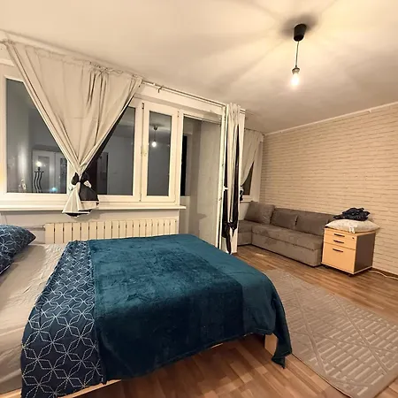 Apartment Next To Metro Cozy Warschau